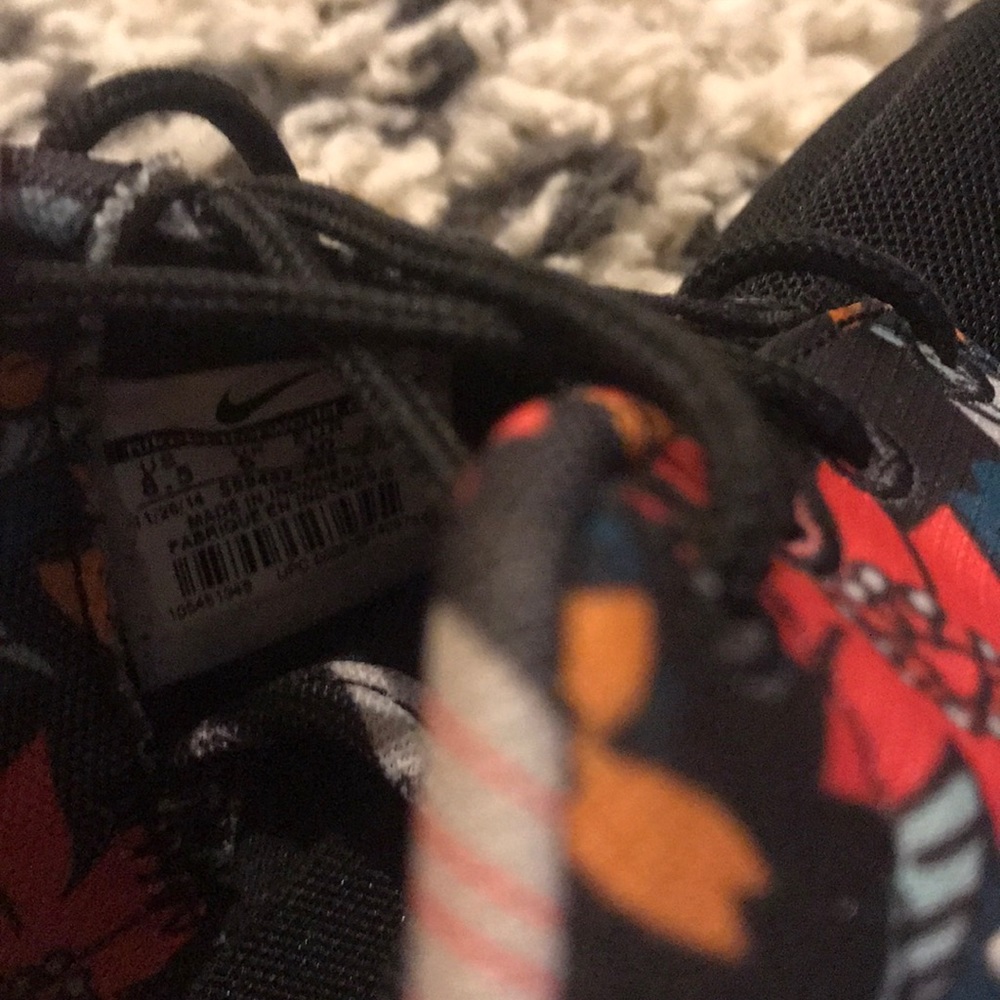 Floral pattern Nike’s - Picture 4 of 4
